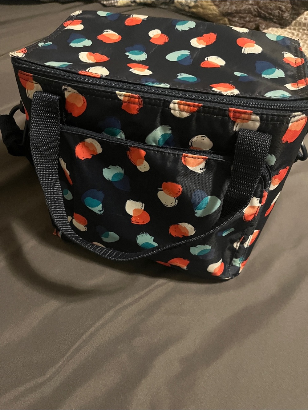thirty-one Navy Insulated Lunch Tote with Coral, Teal & Cream Dot Pattern